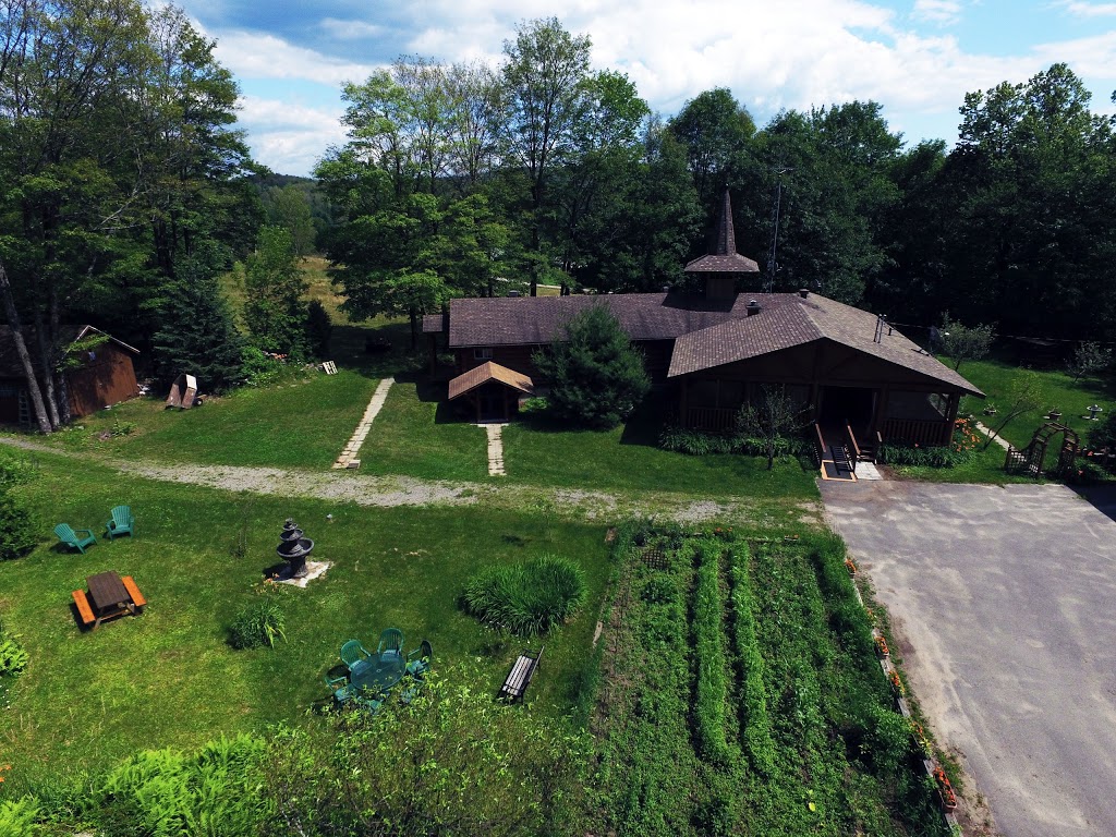 Monastery of the Protection of the Mother of God | 168 Chemin Louisa, Wentworth, QC J8H 0C7, Canada | Phone: (450) 533-1114