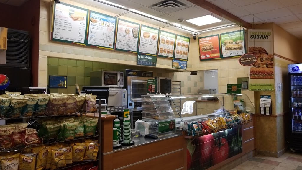 Subway | 90 Rue Morgan Unité 13, Baie-dUrfé, QC H9X 3A8, Canada | Phone: (514) 457-2882