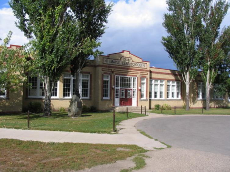 Maple leaf school | 225 12 St, Morden, MB R6M 1Z3, Canada | Phone: (204) 822-4458