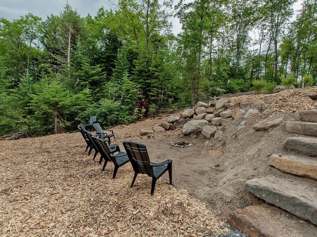 Chalet La Souche | 715 Chem. du Lac-Fidèle, Matawinie, QC J0K 3K0, Canada | Phone: (514) 402-2837