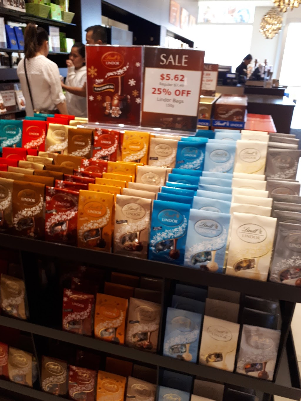 Lindt | 1230 Wellington Rd, London, ON N6E 1M3, Canada | Phone: (519) 681-7777