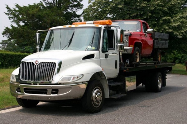 Brantford Towing Company | 1831 Colborne St E, Brantford, ON N3T 5L4, Canada | Phone: (226) 401-8792