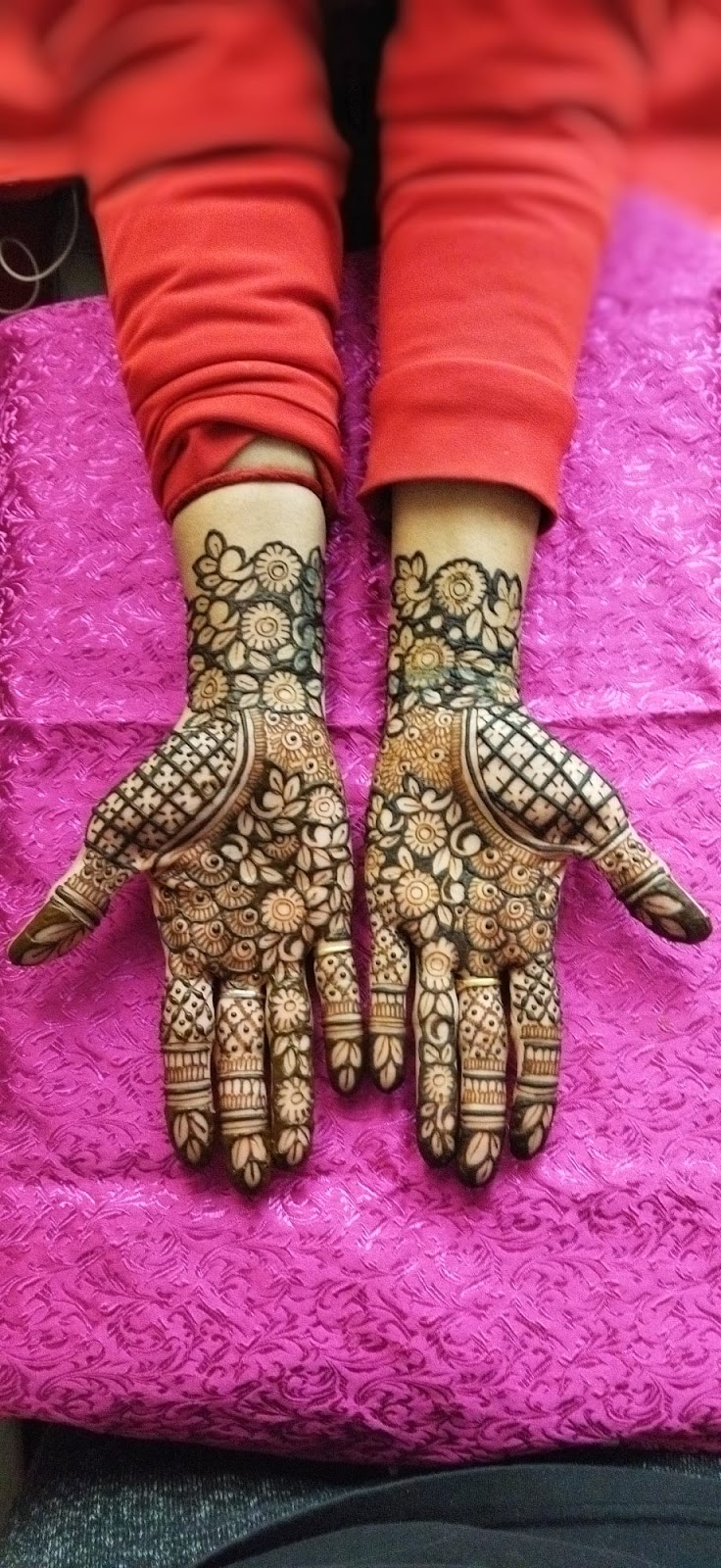 Jeah Henna Creations | 335 Rathburn Rd W, Mississauga, ON L5B 0C8, Canada | Phone: (647) 891-5416