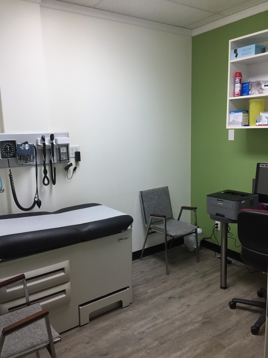 Express Care Clinic | 25-6014 Vedder Rd, Chilliwack, BC V2R 5M4, Canada | Phone: (604) 705-0037