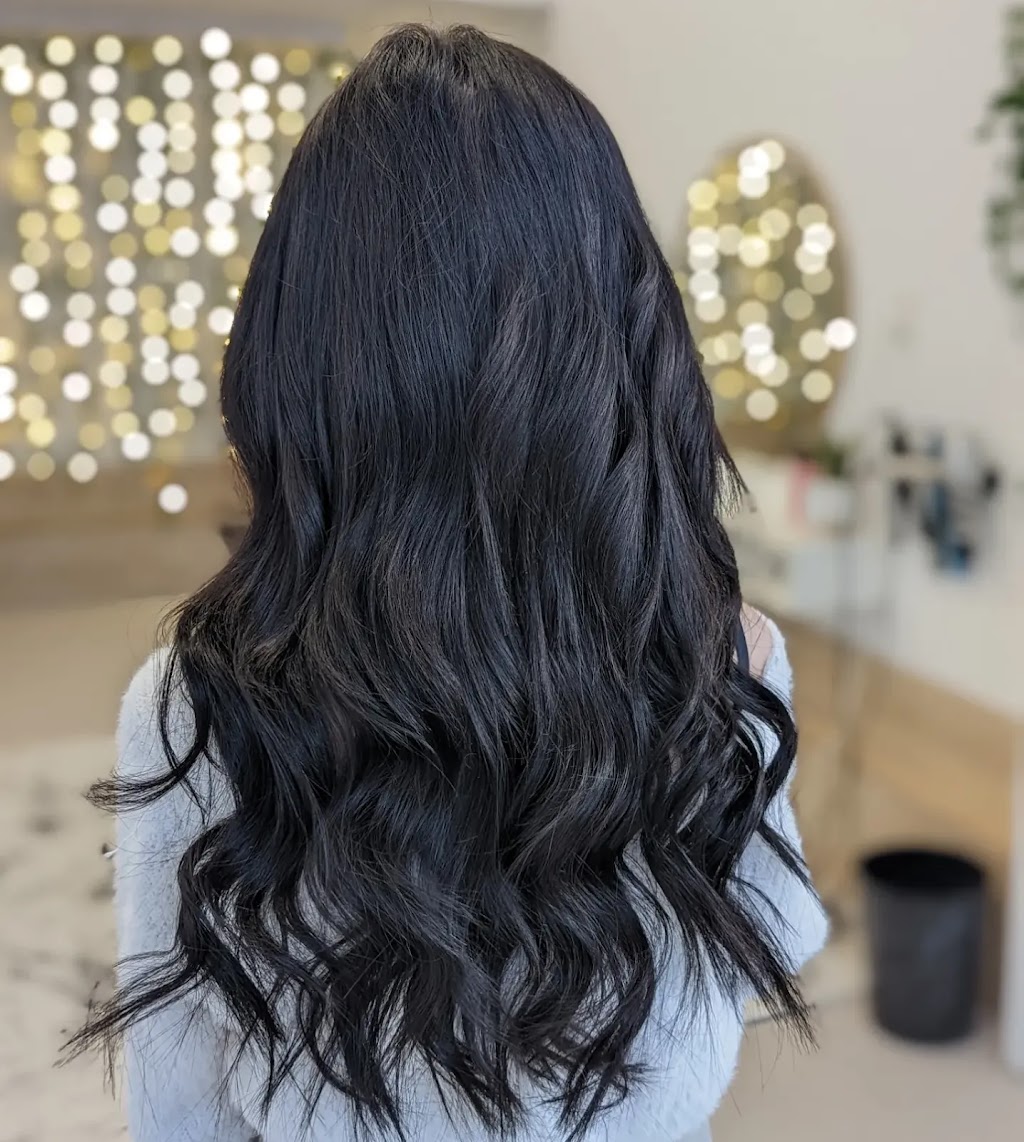 Ève Extensions | #270, Saint-Lin - Laurentides, QC J5M 2H9, Canada | Phone: (514) 677-3217