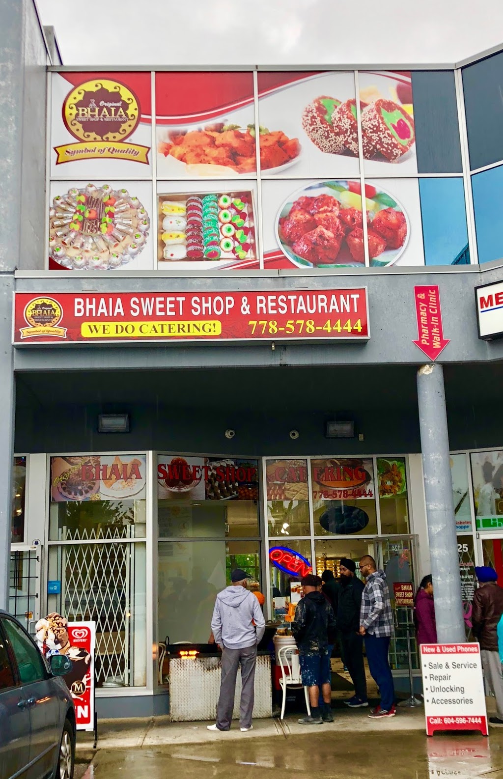 Original Bhaia Sweet Shop And Restaurant | 15299 68 Ave, Surrey, BC V3S 2C1, Canada | Phone: (778) 578-4444