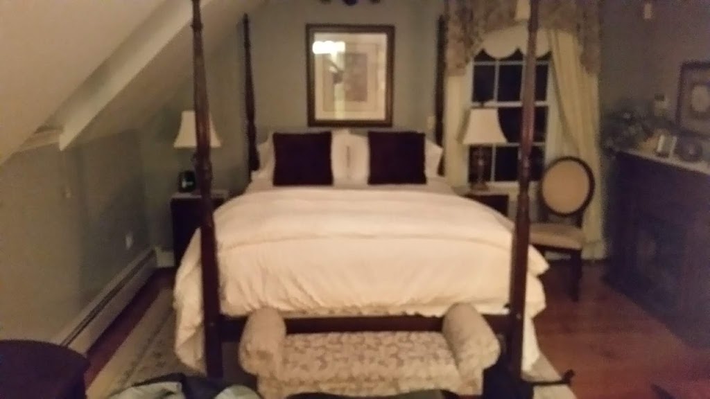 Briarwood Bed & Breakfast | 11 Miller Rd, Elmsdale, NS B2S 1G4, Canada | Phone: (902) 883-1868