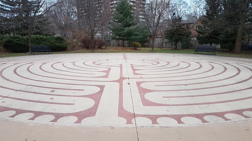 Central Park Labyrinth | 2299 New St, Burlington, ON L7R 1J5, Canada