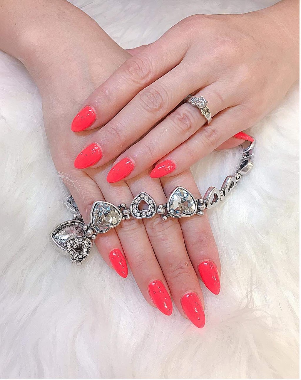 Belle Ny Nail Salon | 2810 Major MacKenzie Dr W #21, Maple, ON L6A 3L2, Canada | Phone: (905) 303-1800