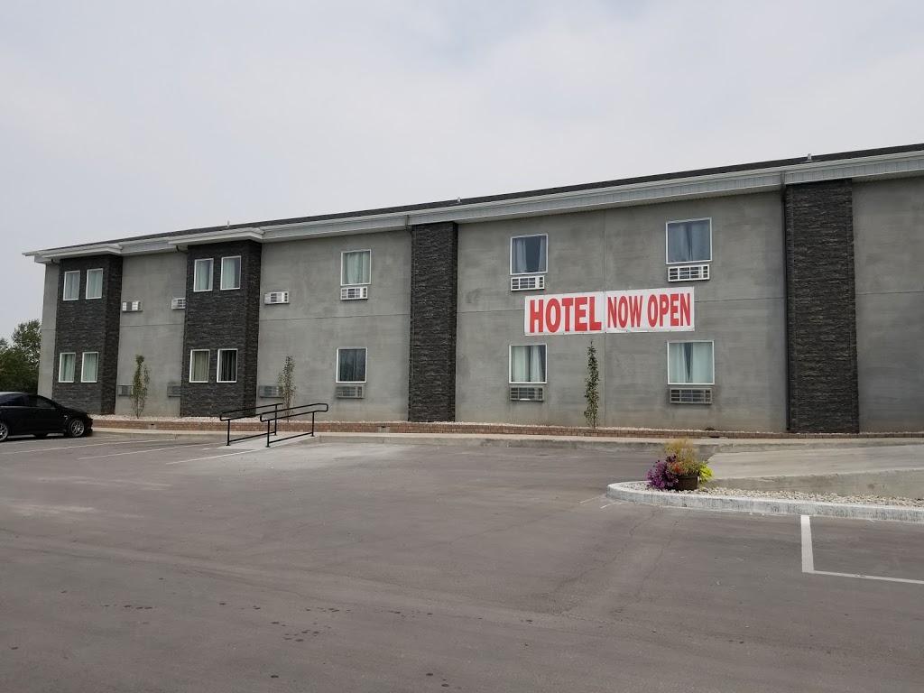 Roadhouse 52 Inn & Suites | 375 N Front Dr B, Steinbach, MB R5G 0X7, Canada | Phone: (204) 326-5885