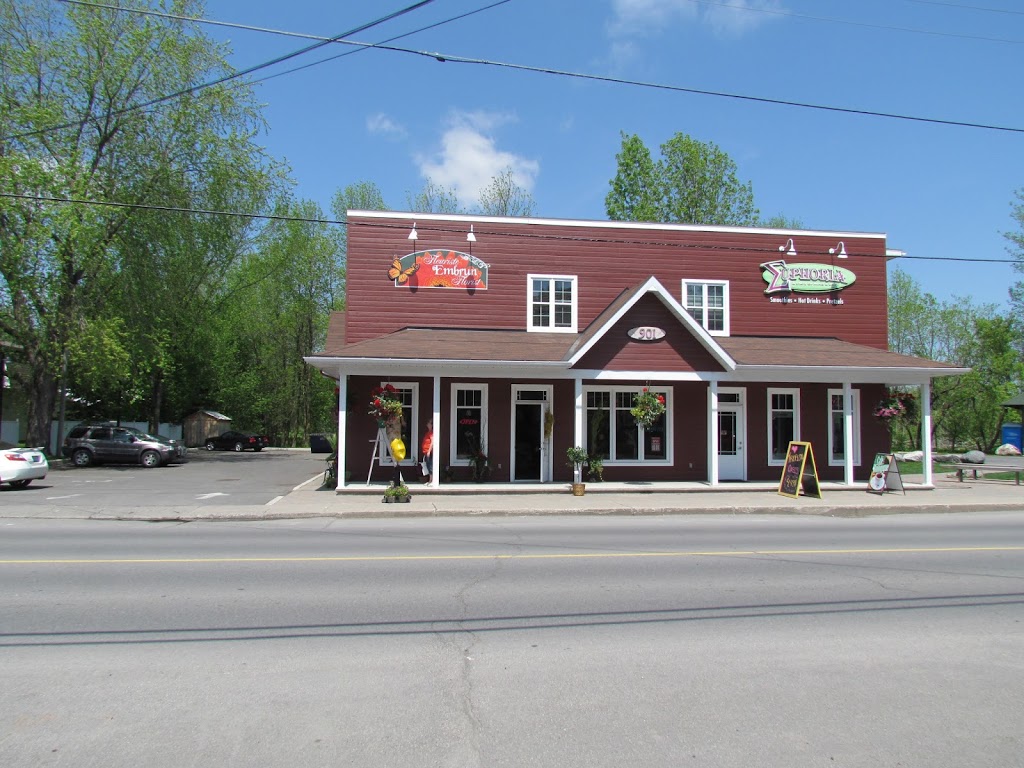 Fleuriste Embrun Florist | 901 Notre Dame St, Embrun, ON K0A 1W0, Canada | Phone: (613) 370-0123