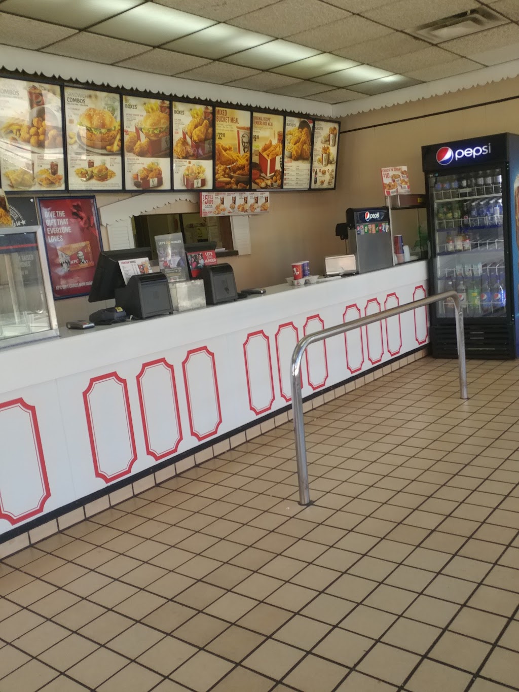 KFC | 16 Queen St W, Cambridge, ON N3C 1G1, Canada | Phone: (519) 658-4669