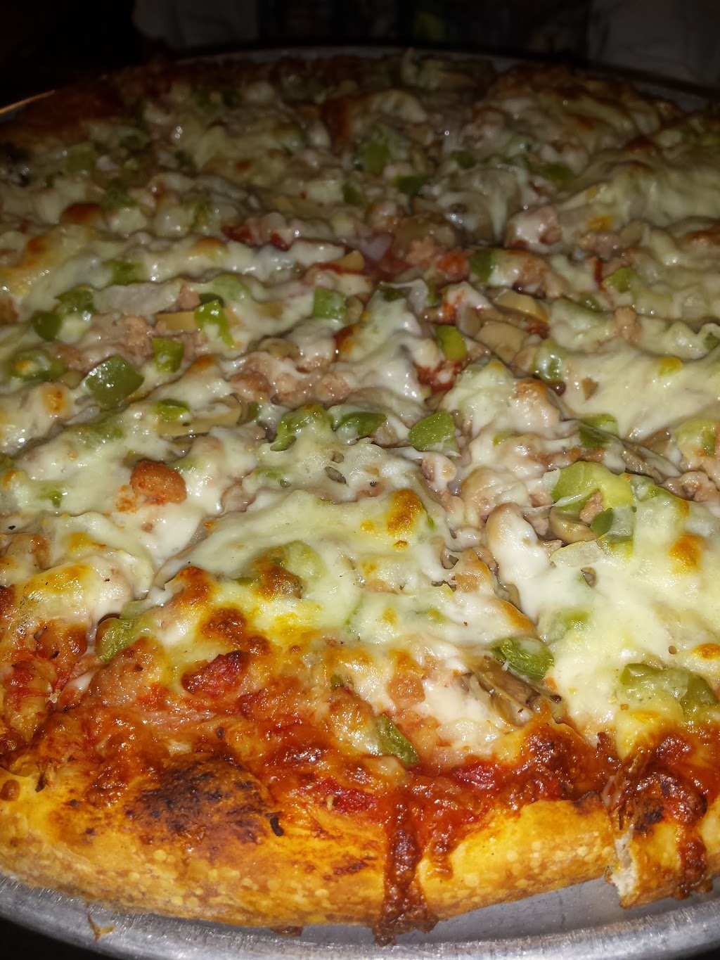 Sissios Pizza | 869 Exmouth St, Sarnia, ON N7T 5R3, Canada | Phone: (519) 337-3711