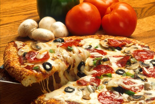 Christophers Pizza | 94 Killaly St W, Port Colborne, ON L3K 3L6, Canada | Phone: (905) 834-5000