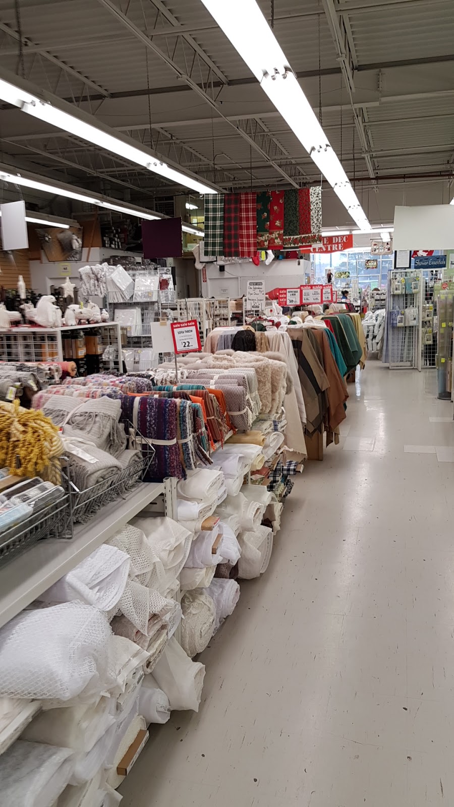 Fabricland - Home Decor Centre | 1440 Walkley Rd, Ottawa, ON K1V 6P5, Canada | Phone: (613) 731-2690