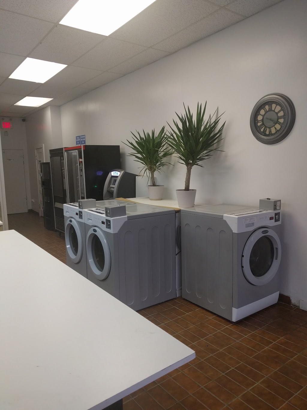 King Laundry | 278 King St, Welland, ON L3B 3J8, Canada | Phone: (289) 820-5679