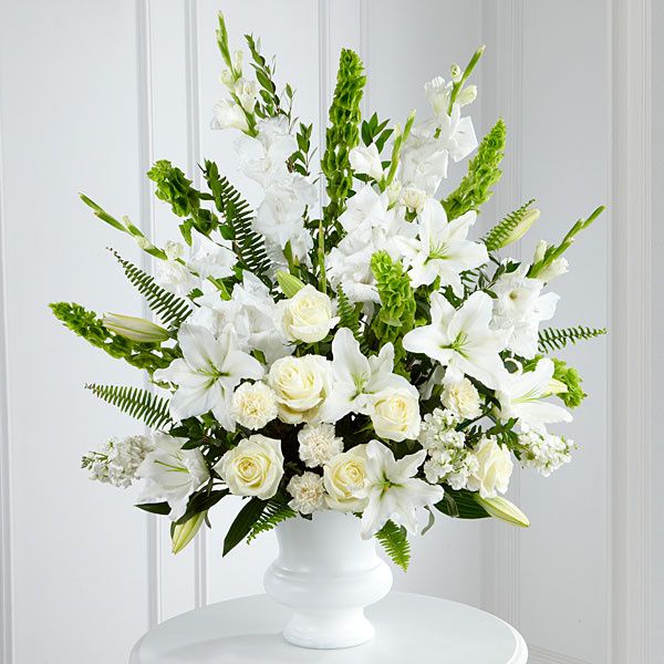 Lina Arango Floral Design | 1585 Britannia Rd E, Mississauga, ON L4W 2M4, Canada | Phone: (905) 566-8228