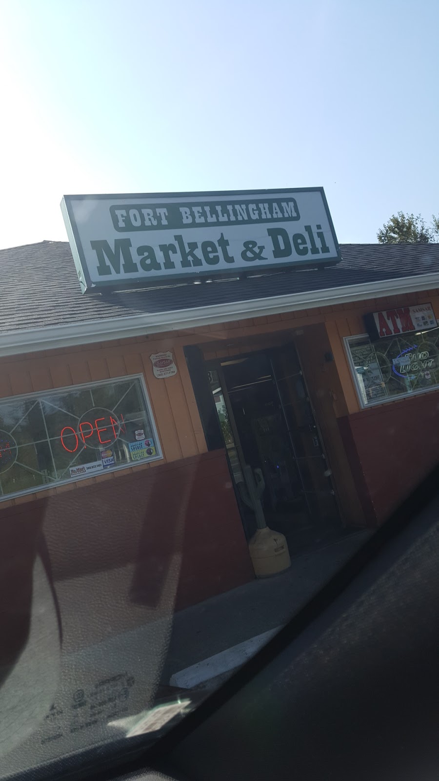 Fort Bellingham Market & Deli | 1383 Marine Dr, Bellingham, WA 98225, USA | Phone: (360) 733-0527