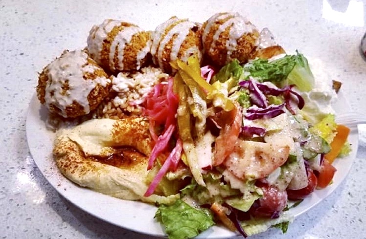 Shawarma Legend | 1738 Lawrence Ave E, Scarborough, ON M1R 2Y1, Canada | Phone: (647) 341-3777