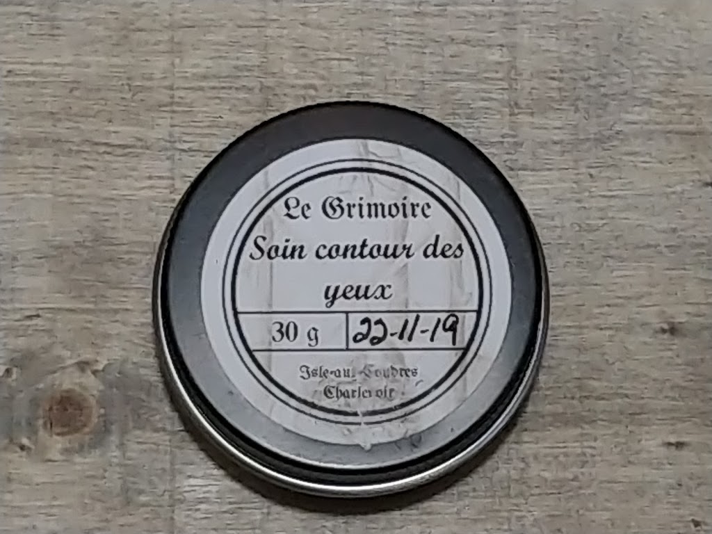 Le Grimoire Isle-aux-Coudres Charlevoix | 1253 Chemin des Coudriers, Saint-Bernard-sur-Mer, QC G0A 3J0, Canada | Phone: (418) 617-4292