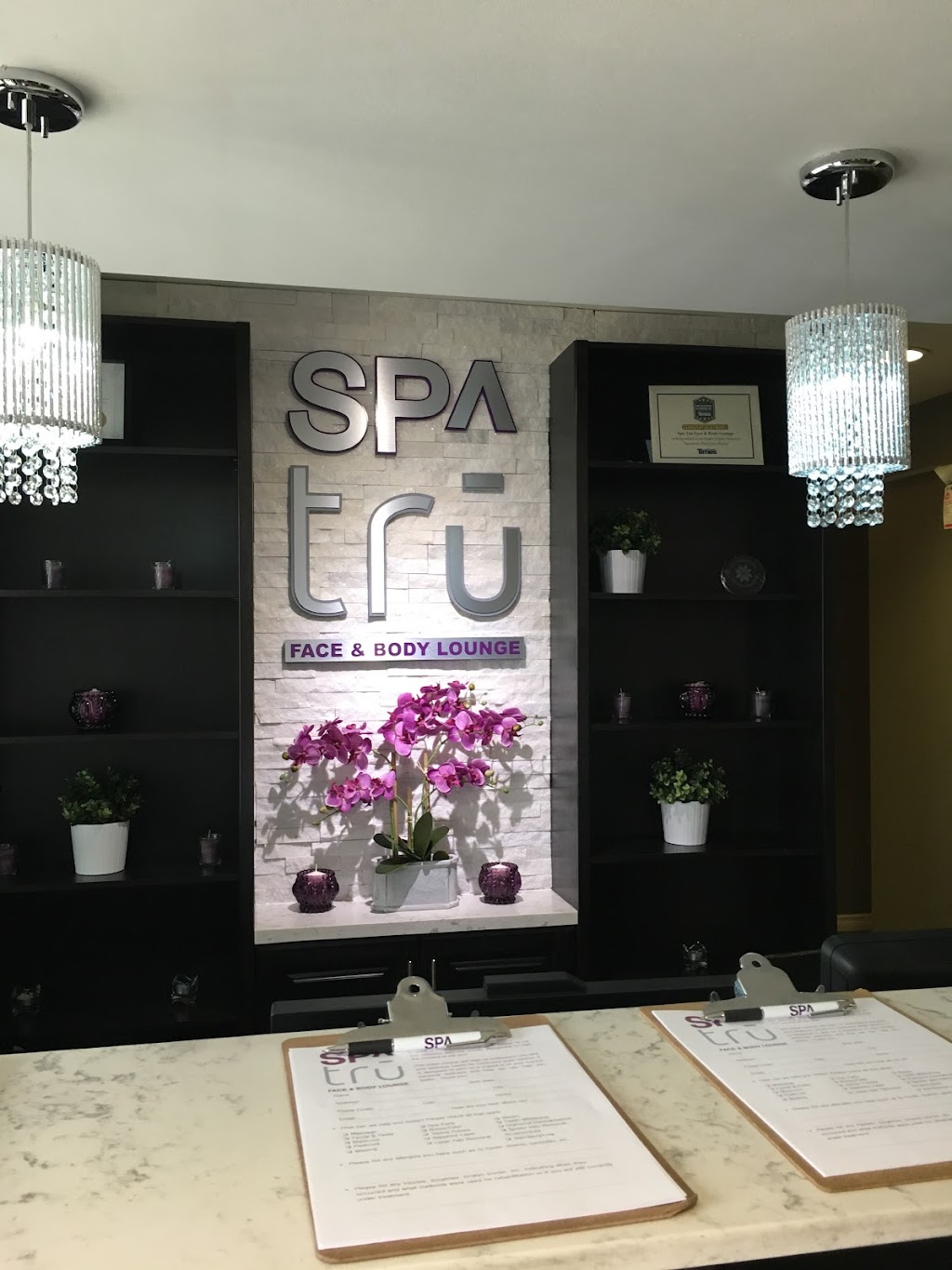 Spa Tru Clinics | EASTSIDE OF THE COAST HOTEL AT CASCADES CASINO 2A, 20393 Fraser Hwy, Langley, BC V3A 7N2, Canada | Phone: (604) 427-3601