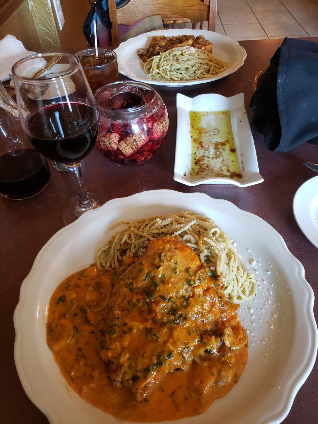 Mamas Place Italian Restaurant | 14 Talbot St N, Essex, ON N8M 1A5, Canada | Phone: (519) 776-4157