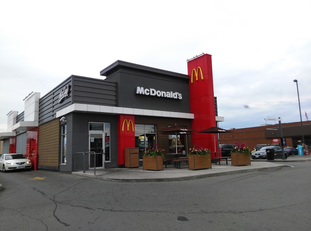 McDonalds | 3320 Steeles Ave W, Vaughan, ON L4K 1A2, Canada | Phone: (905) 760-9900