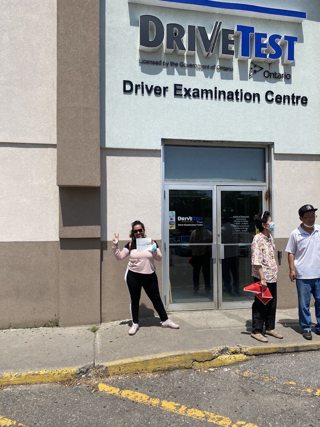 Divine Driving School | 1221 Simcoe St N, Oshawa, ON L1G 4X2, Canada | Phone: (416) 558-1903