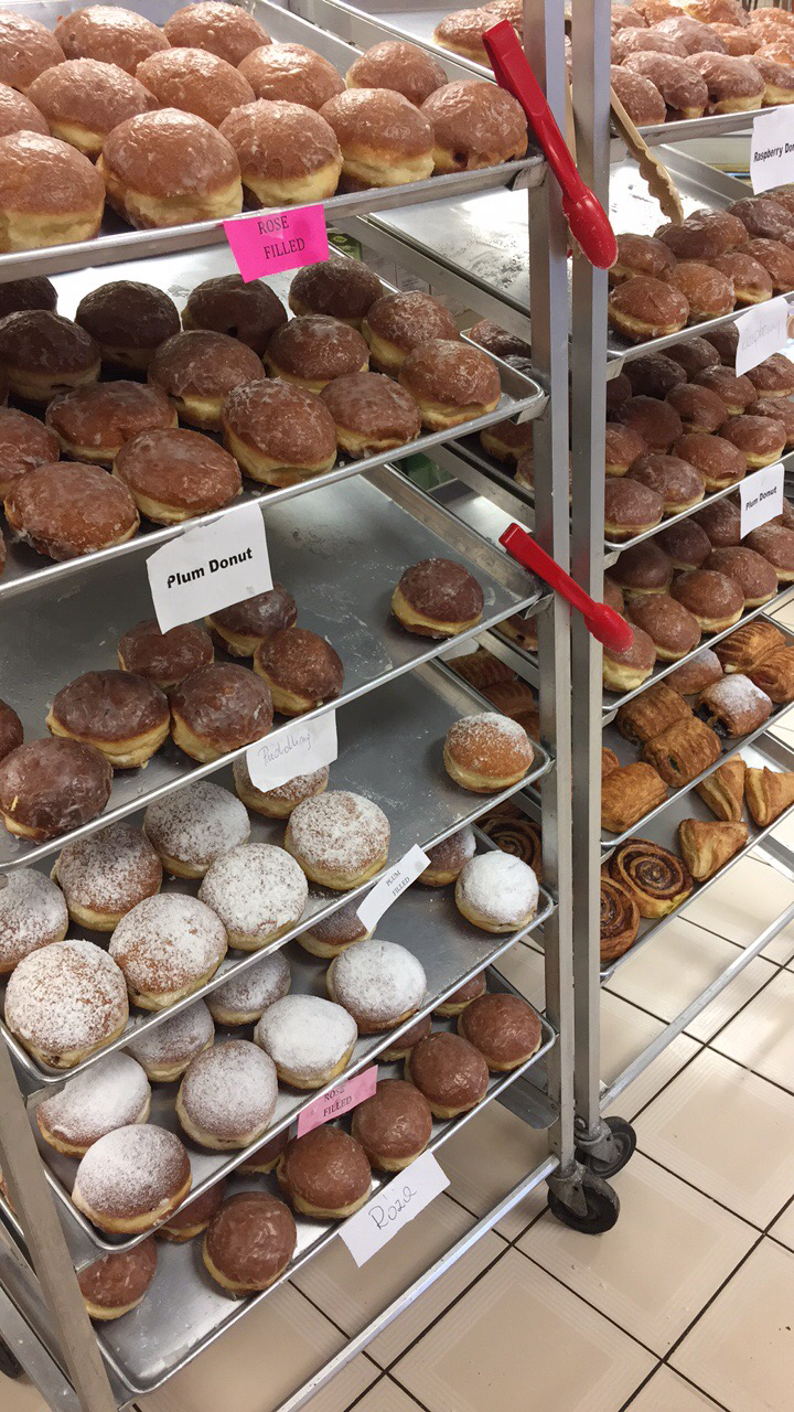 Fine Bakery & Deli | 3011 Lake Shore Blvd W, Etobicoke, ON M8V 1K2, Canada | Phone: (416) 255-1414