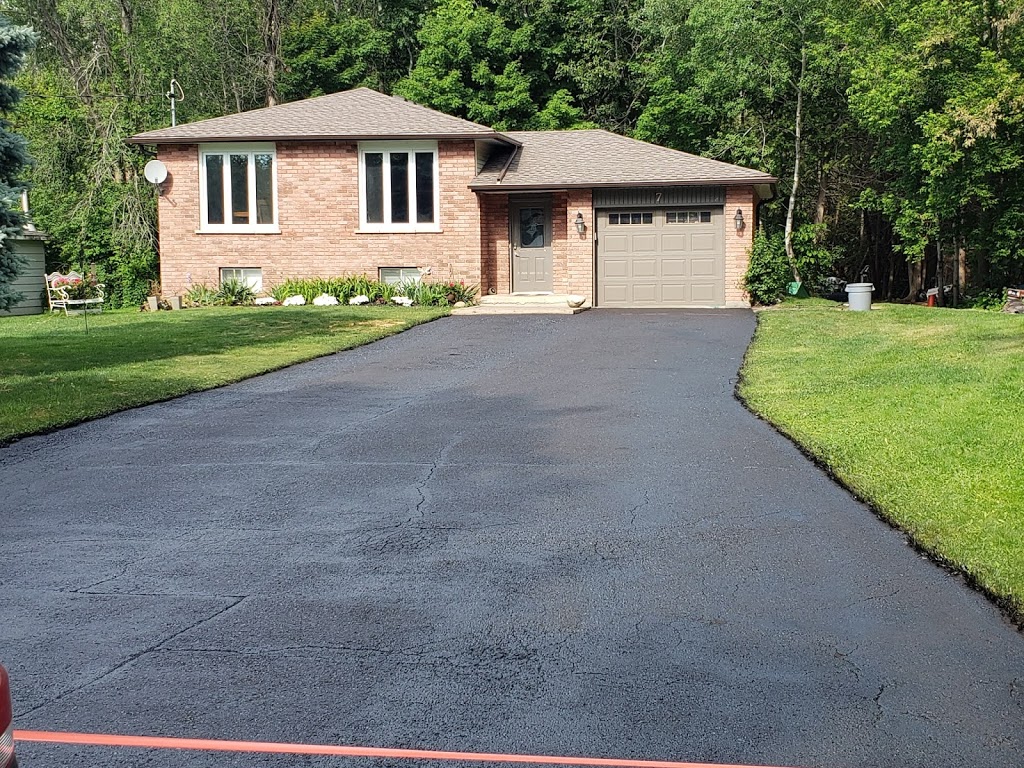 MRJ Pavement Maintenance | 100 Metro Rd N, Keswick, ON L4P 3M1, Canada | Phone: (905) 806-8577