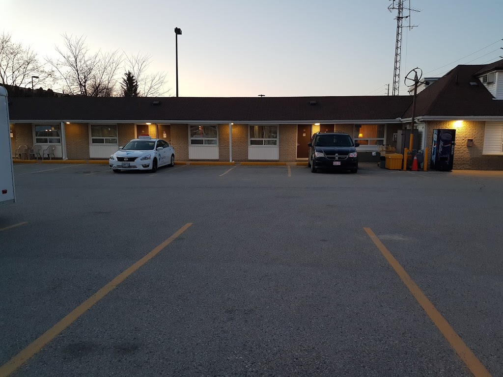 Super 7 Motel Inc | 697 Wellington Rd, London, ON N6C 4R4, Canada | Phone: (519) 681-7272