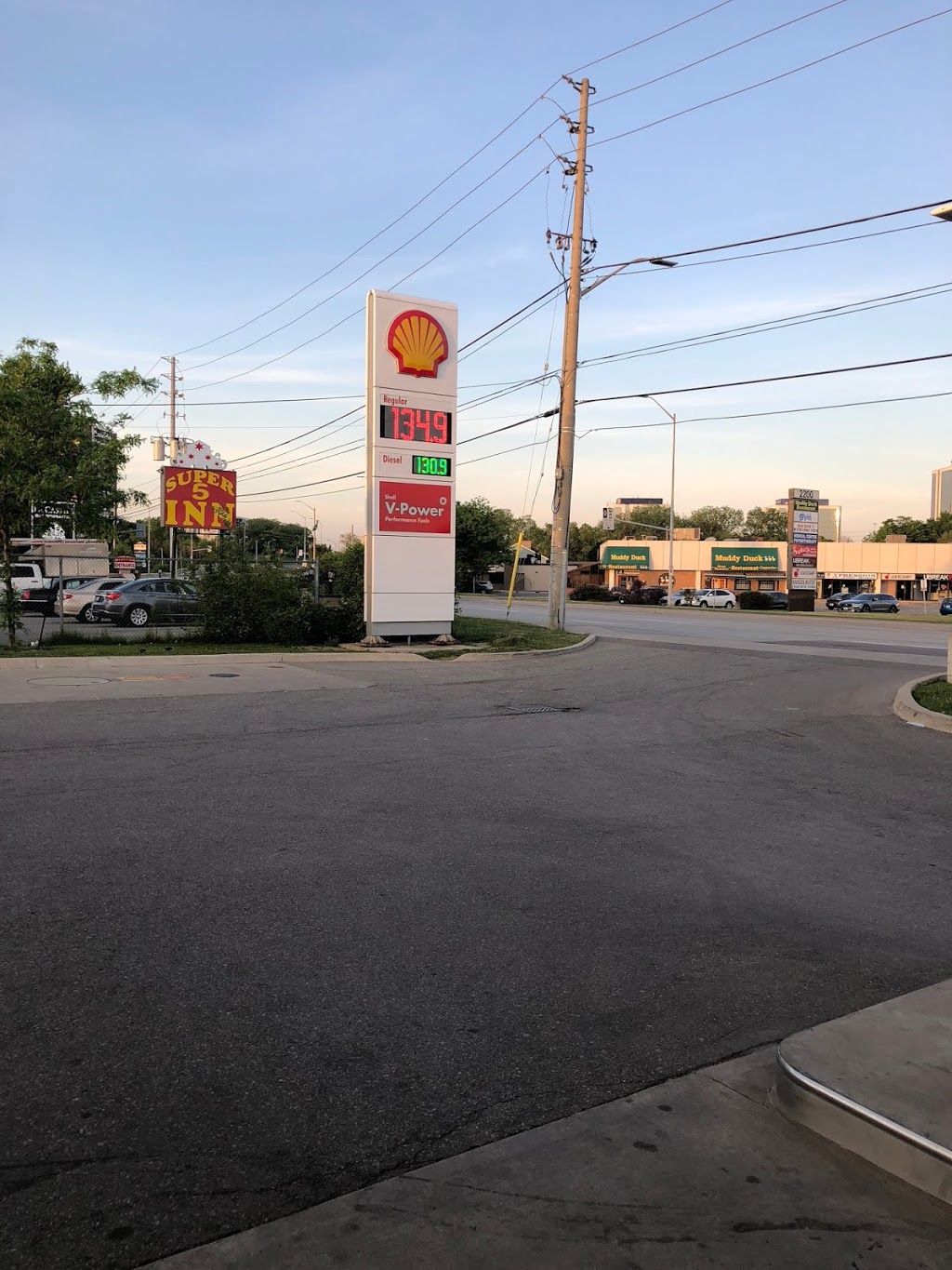 Shell | 2163 Dundas St E, Mississauga, ON L4X 1M3, Canada | Phone: (905) 624-1315