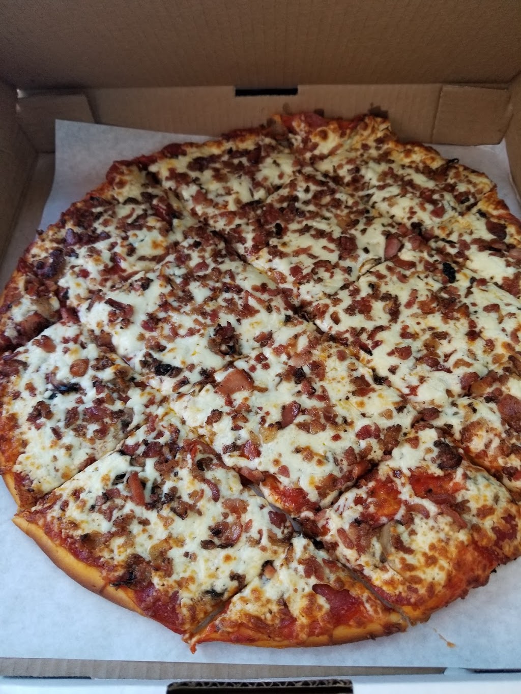 Oakbank Pizza Market | 549 Main St, Oakbank, MB R0E 1J2, Canada | Phone: (204) 485-2020