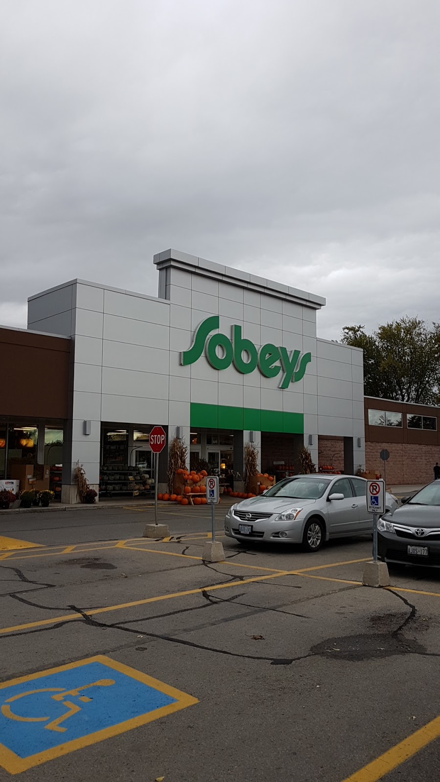 Sobeys Fonthill | 110 Hwy 20 E, Fonthill, ON L0S 1E0, Canada | Phone: (905) 892-2570