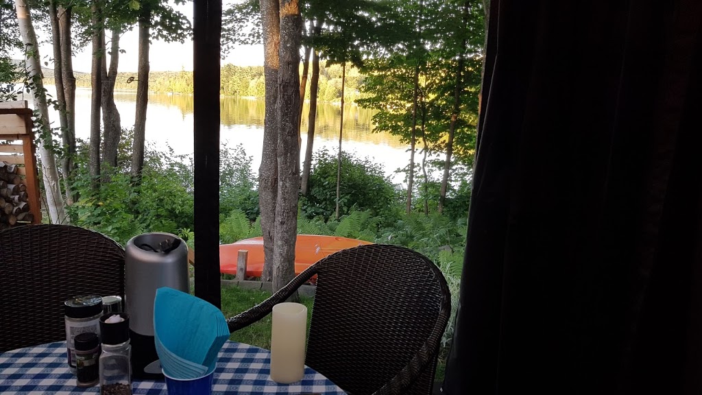 Camping Le Relais Lac-aux-Sables | 1000 Route de la Traverse, Lac-aux-Sables, QC G0X 1M0, Canada | Phone: (418) 336-3376