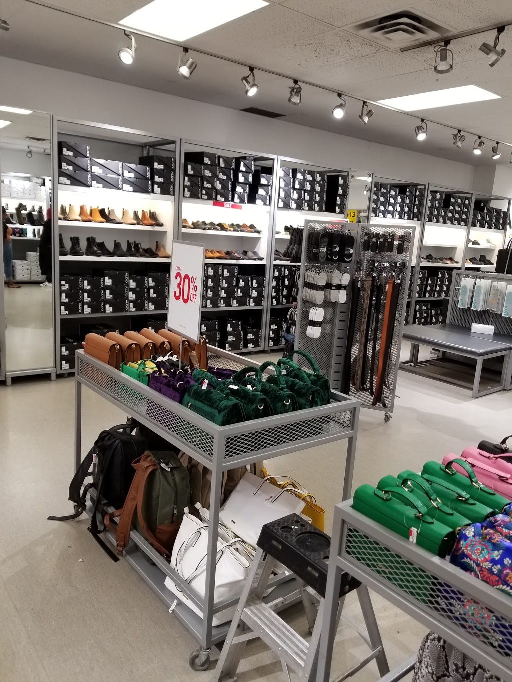 Aldo Outlet | 499 Main St S #8, Brampton, ON L6Y 1N7, Canada | Phone: (905) 796-0201