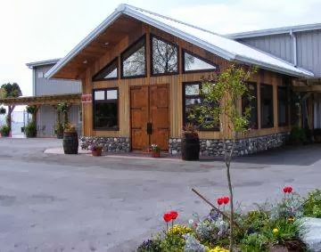 Sanduz Estate Wines Inc. | 12791 Blundell Rd, Richmond, BC V6W 1B4, Canada | Phone: (604) 214-0444