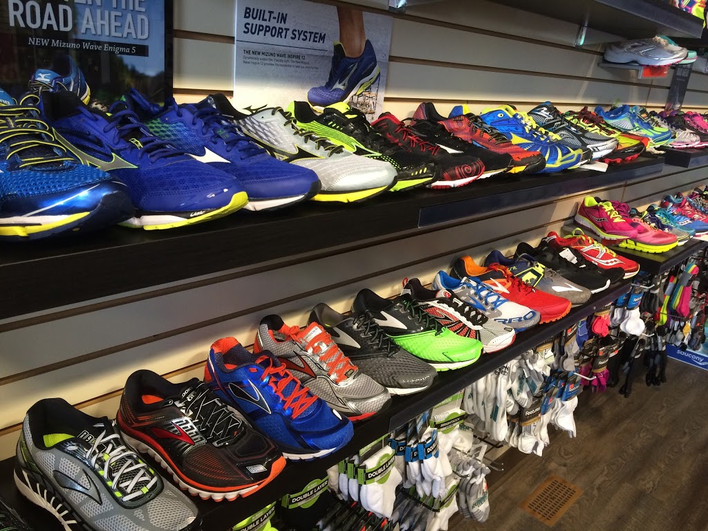 Runners Den | 860 King St W, Hamilton, ON L8S 1K3, Canada | Phone: (905) 523-7866