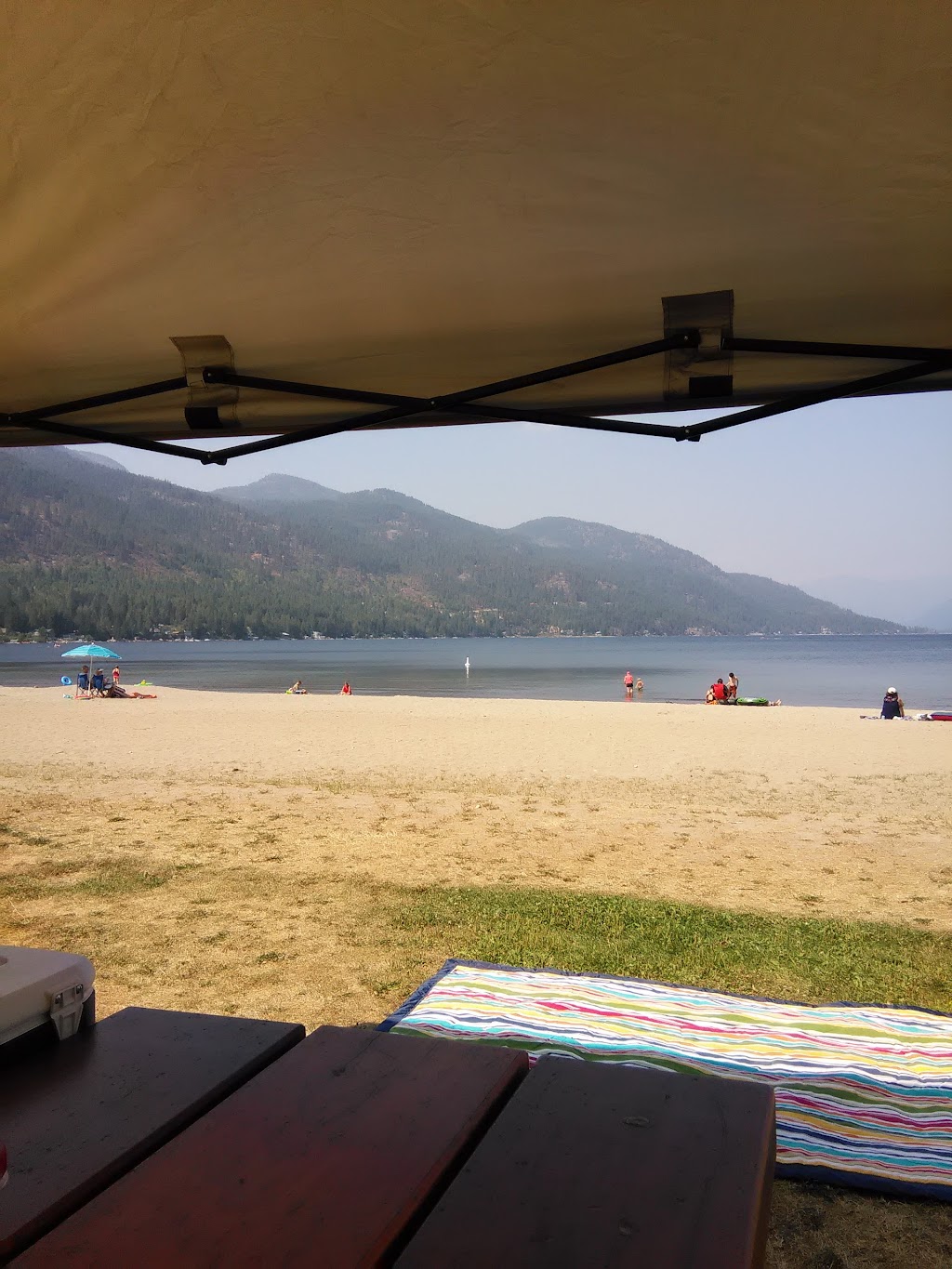 Willow Beach Resort LTD | 14 Tedesco Rd, Christina Lake, BC V0H 1E2, Canada | Phone: (250) 447-7681