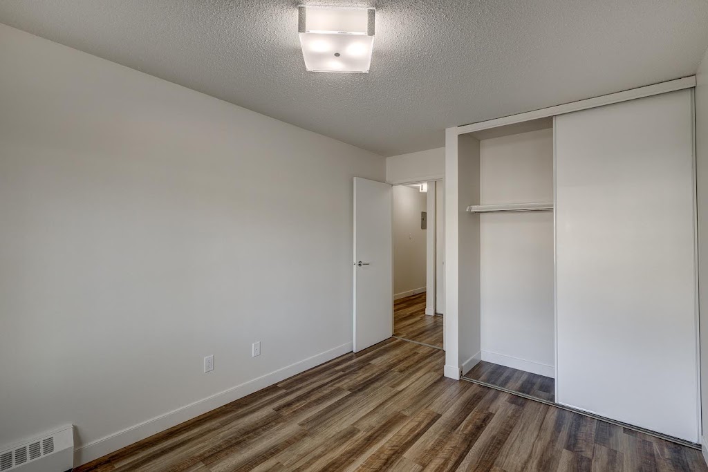 Riverbend Village Apartments | 5423 57 St, Red Deer, AB T4N 2K8, Canada | Phone: (403) 309-7817