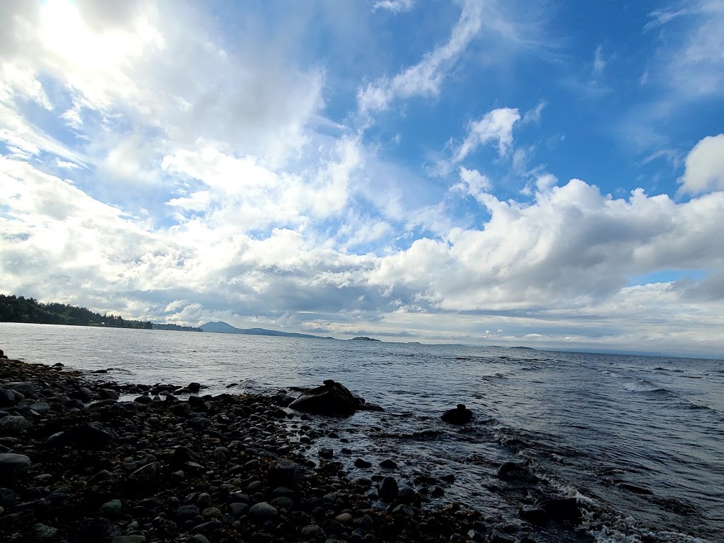 Blueback Beach Access | 6300 Icarus Dr, Nanaimo, BC V9V 1B5, Canada | Phone: (250) 754-4251