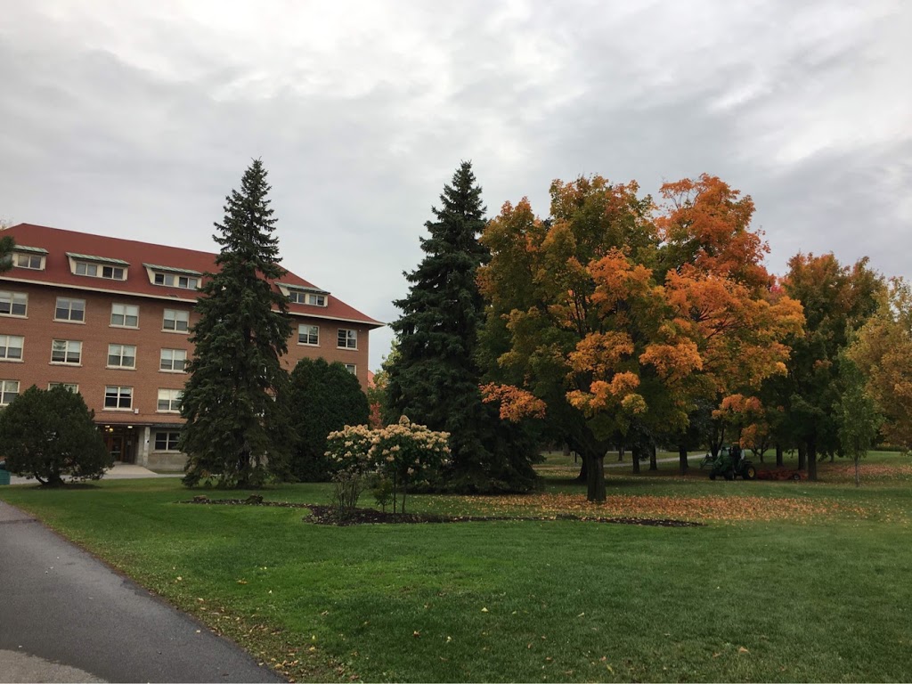 Macdonald Stewart Building | 21111 Rue Lakeshore, Sainte-Anne-de-Bellevue, QC H9X 3L9, Canada