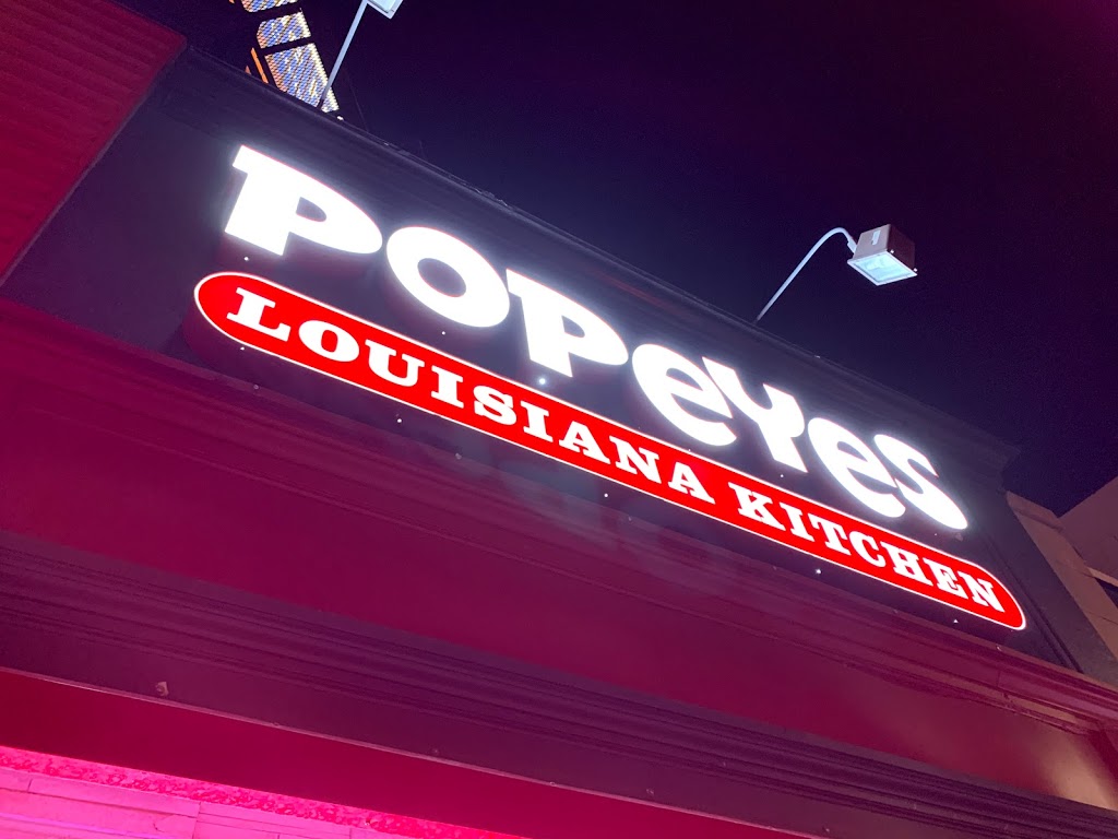 Popeyes Louisana Kitchen | 3479 Yonge St, North York, ON M4N 2N3, Canada | Phone: (647) 347-5444