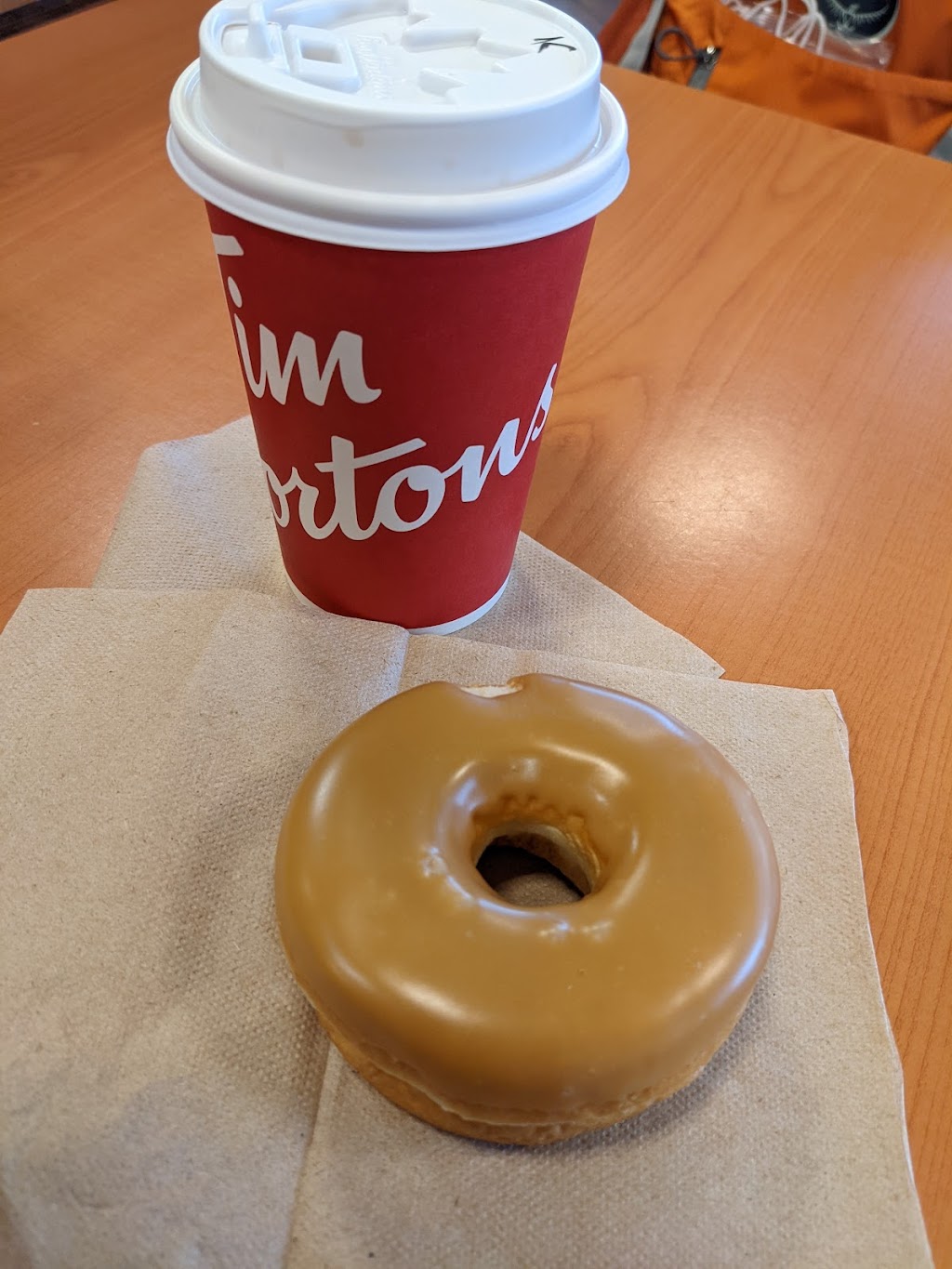 Tim Hortons | 183g Boul Hymus, Pointe-Claire, QC H9R 1E9, Canada | Phone: (514) 426-0787