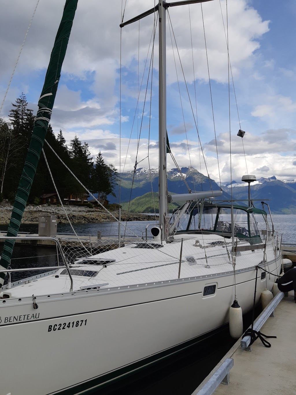 Calma Sailing | 3639 Saanich Rd, Victoria, BC V8X 1X5, Canada | Phone: (778) 676-0825