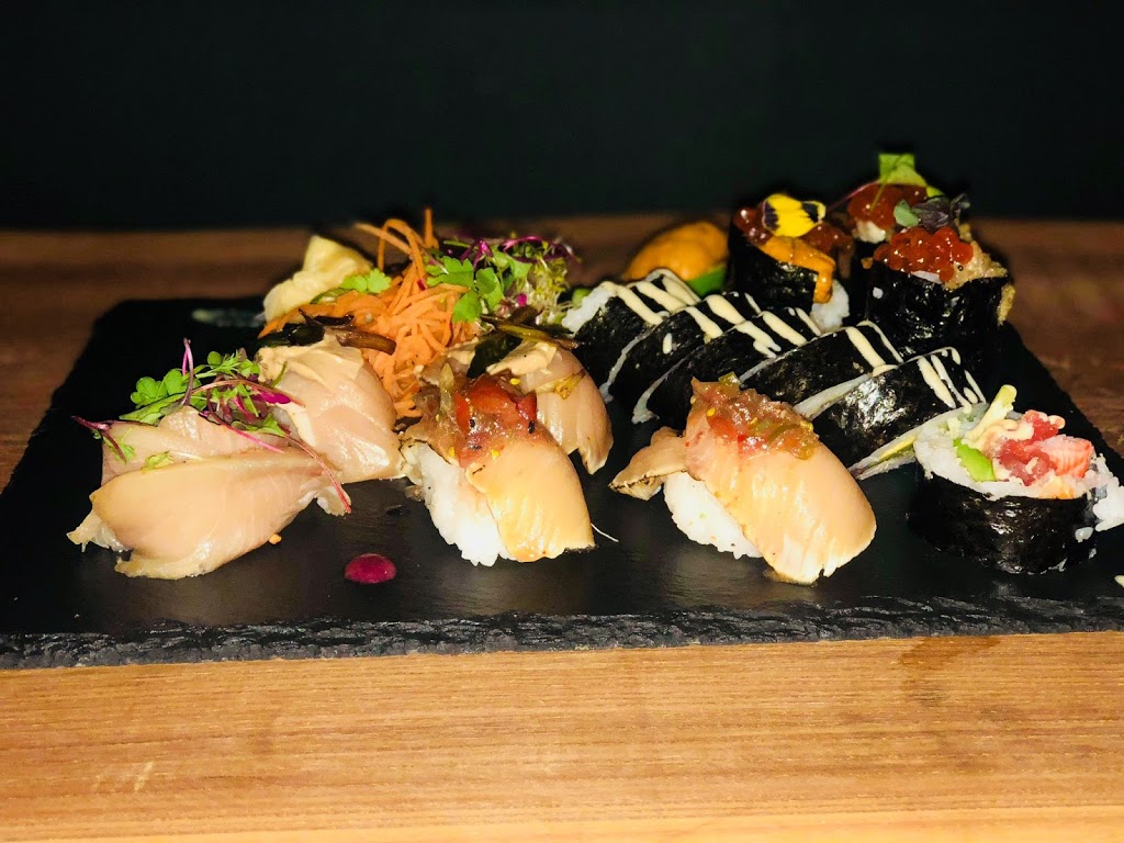 Restaurant Tako Sushi Bar | 388 Boulevard Arthur-Sauvé, Saint-Eustache, QC J7R 2J5, Canada | Phone: (450) 974-3883