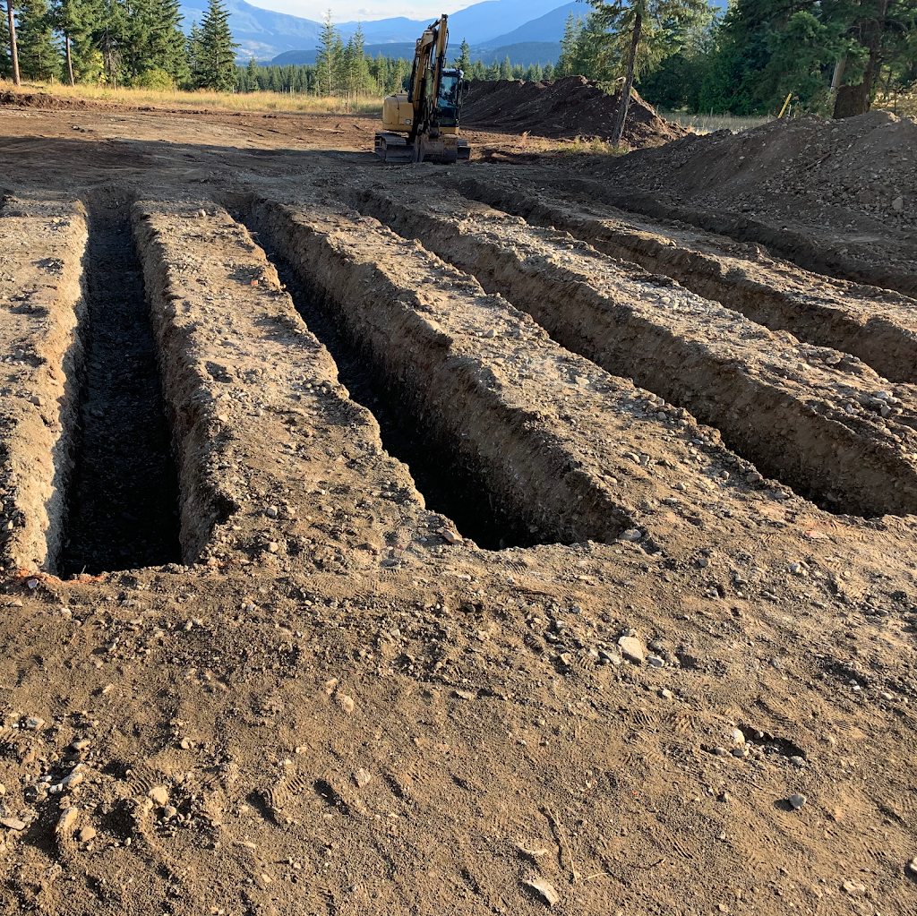 Winco Earthworks | 4207 Mikkelson Frontage Rd, Tappen, BC V0E 2X2, Canada | Phone: (250) 253-4863