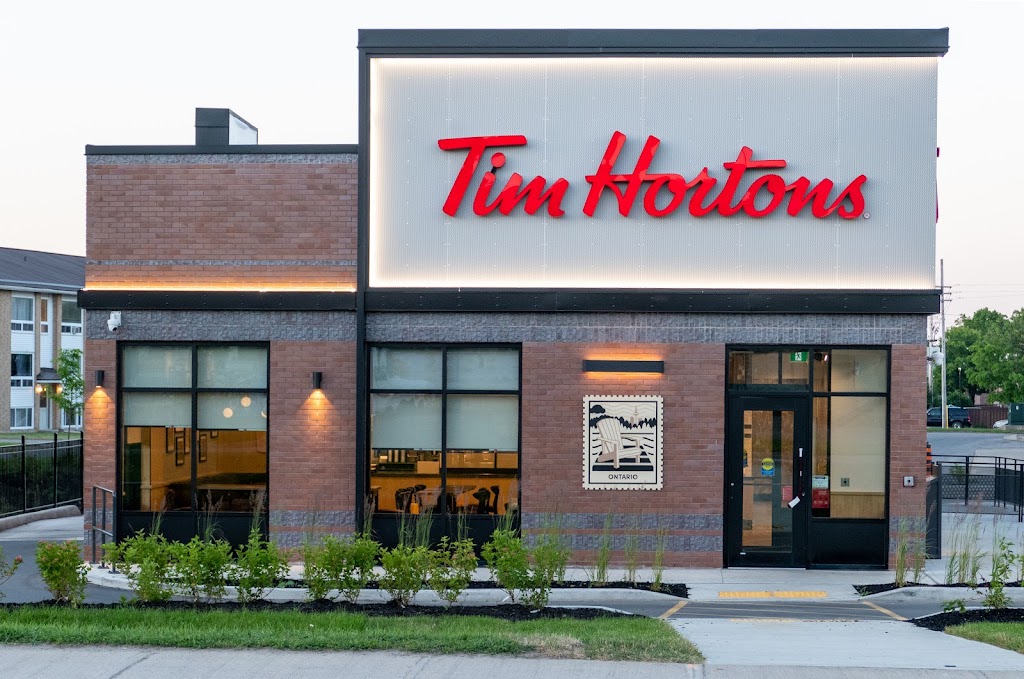 Tim Hortons | 5 Toulon St, Smiths Falls, ON K7A 5B2, Canada | Phone: (613) 283-4140