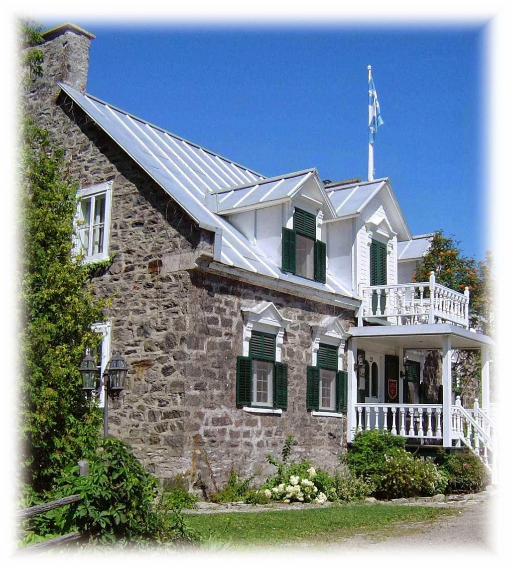 Auberge du Manoir Dauth | 21 Boulevard Lanaudière, Sainte-Anne-de-la-Pérade, QC G0X 2J0, Canada | Phone: (418) 325-3432