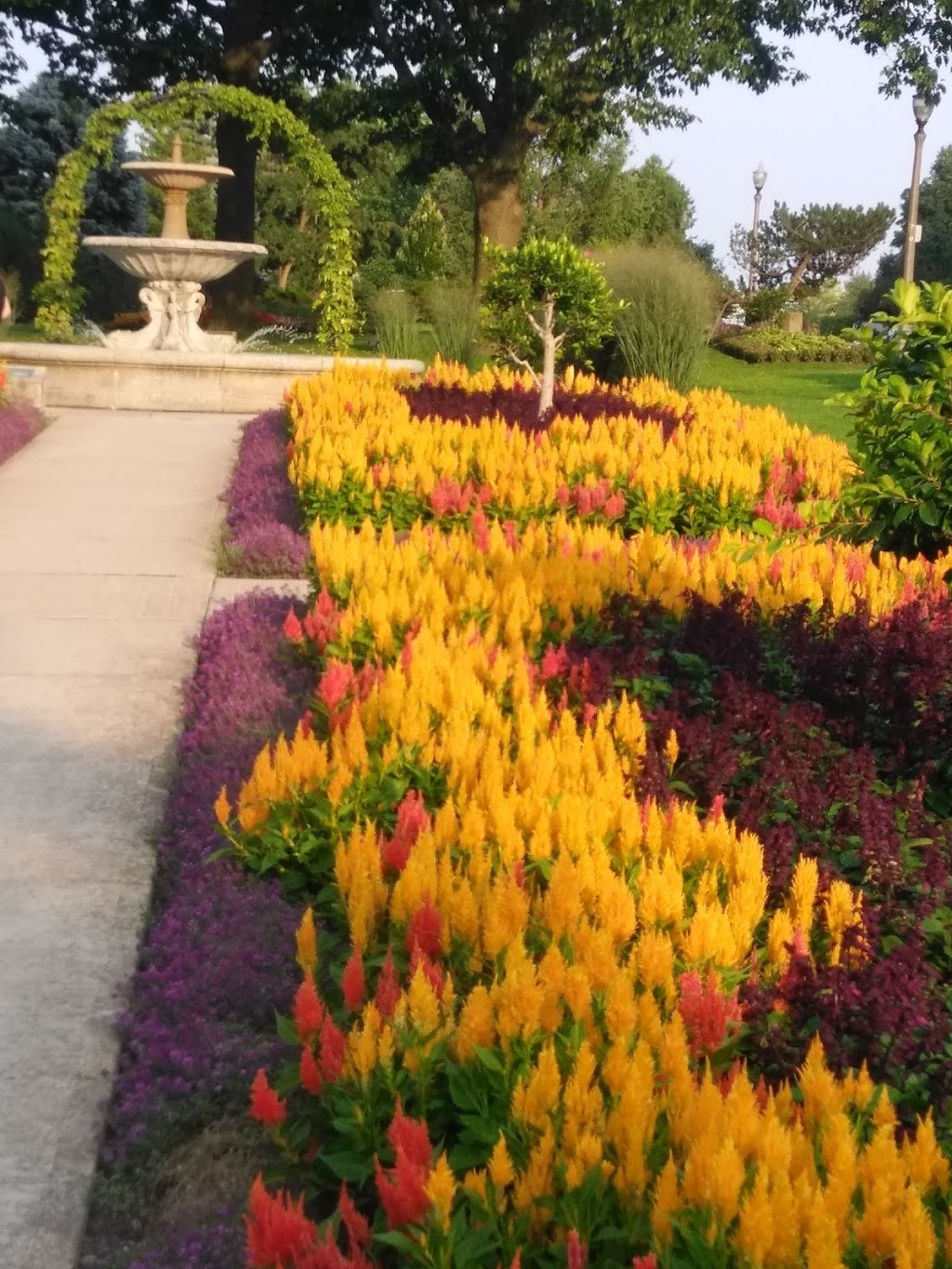 Rockway Gardens | 11 Floral Crescent, Kitchener, ON N2G 2N9, Canada | Phone: (519) 745-4669